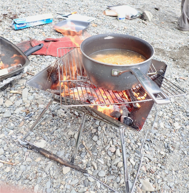 Cooking on the campfire