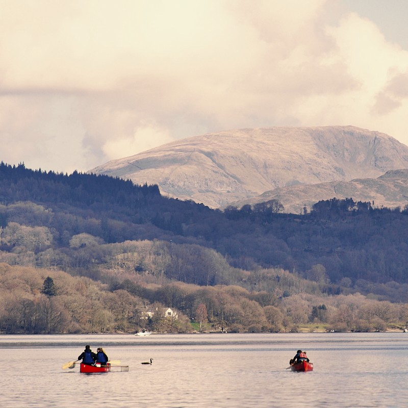 1600%20canoe%20sailor%20from%20behing%20going%20fast%20esseential%20wheelchair%20user%200585